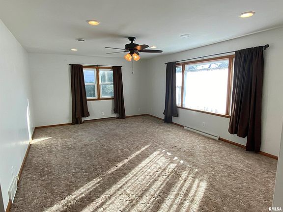 5th image of 525 W Elk St