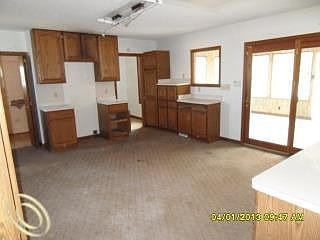 4th image of 9804 Saint Clair Hwy