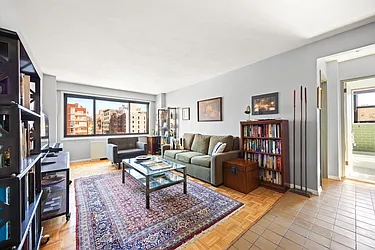 201 West 21st Street, #14F