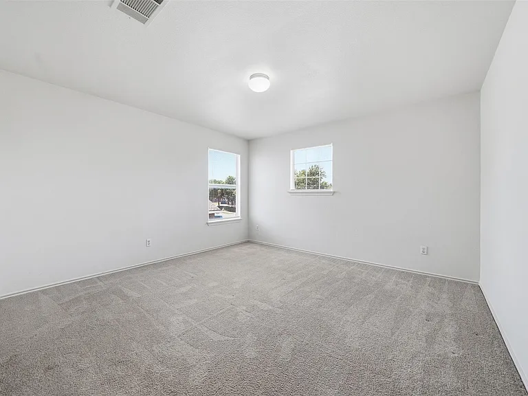 104 Carol Ave — Photo 19