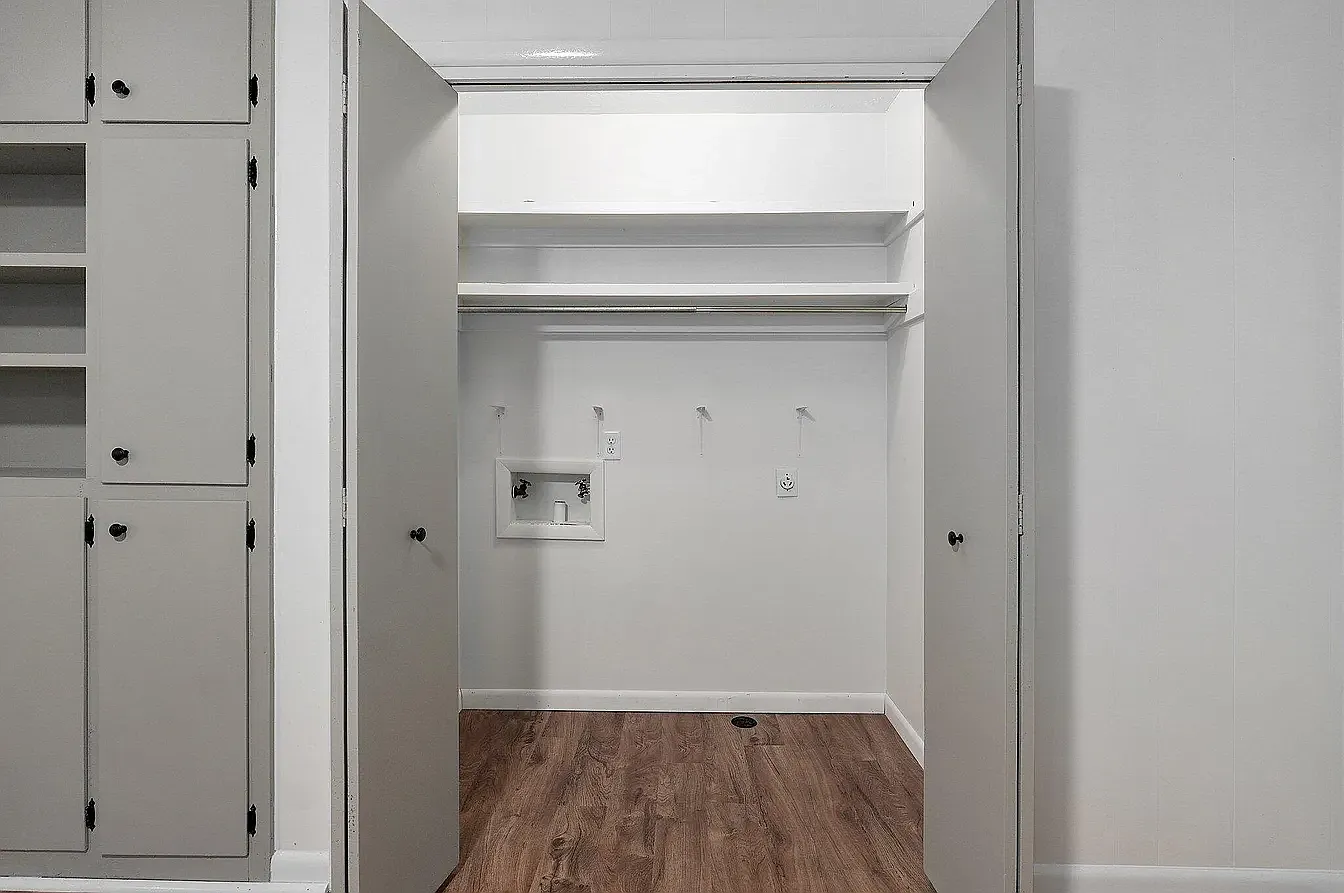 3 bed, 1.5 bath, 1243 sqft, $2,100 — Photo 1