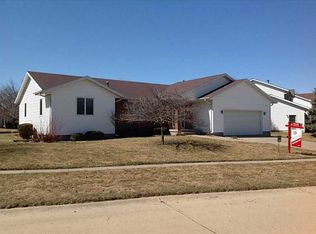 2280 Stratford Dr, Marion, IA 52302