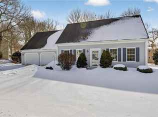 36 Sachem Rd, Narragansett, RI 02882