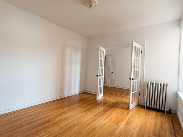 537 Ovington Ave #25