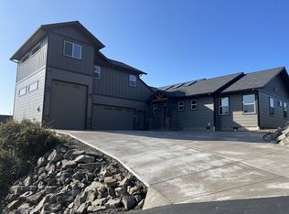 56 Shoreline Dr, Florence, OR