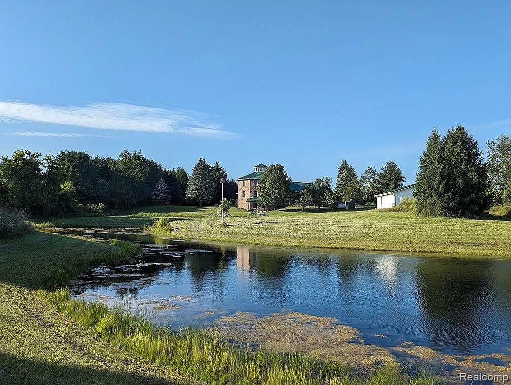 1994 E Snover Rd, Mayville, MI 48744 Zillow