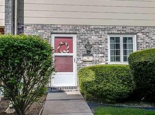 5135 S 126th Plz, Omaha, NE 68137