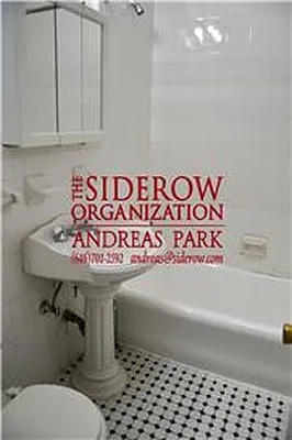 Rented by Siderow Residential Group | media 13