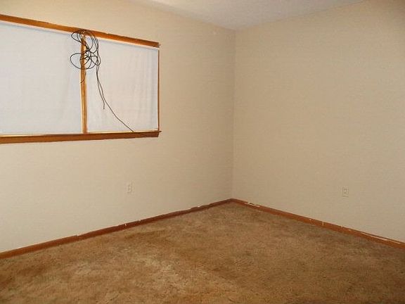 5th image of 108 Redwood Dr