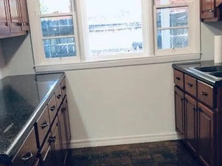 2402 King Ave — Photo 14