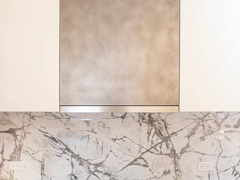 75 Kenmare St #4D — Photo 25