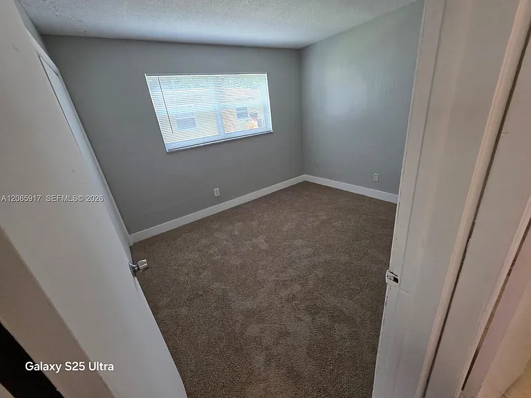 4732 SW 33rd Ave #104 — Photo 9