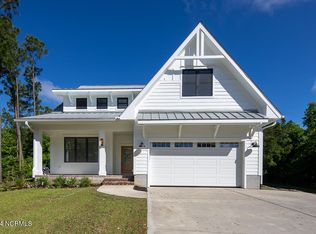 203 White Oak Bluff Rd, Stella, NC 28582