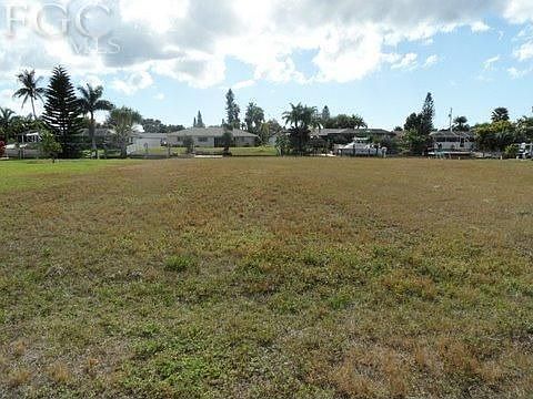 Home for Sale in Cape Coral, FL $75,000