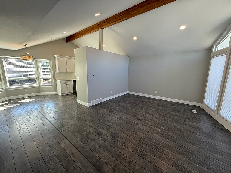 11833 S Hagan Rd — Photo 9