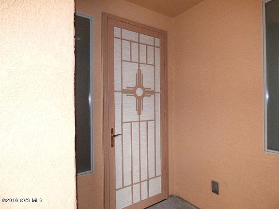 2nd image of 441 W Chardin Dr