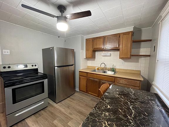 4th image of 354 Shepard Ave Floor 2