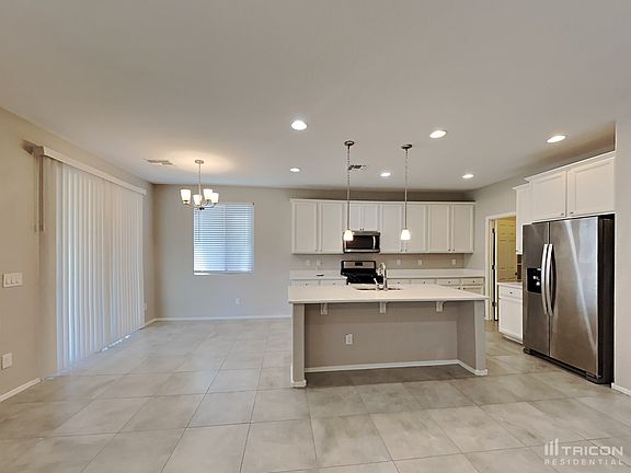 3rd image of 7634 W Glass Ln