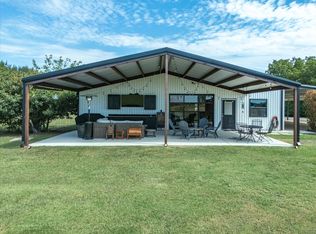 320 Valek Rd, Ennis, TX 75119