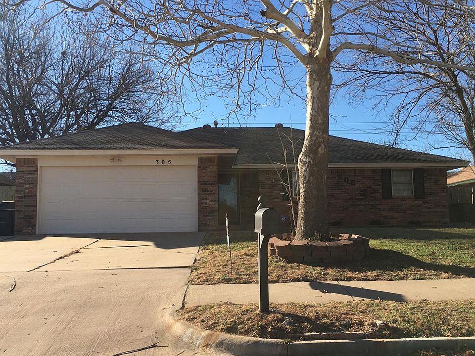 1st image of 305 N Ramblin Oaks Dr