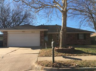 305 N Ramblin Oaks Dr, Moore, OK 73160