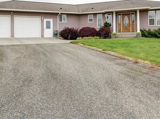 657 E Pole Rd, Lynden, WA 98264