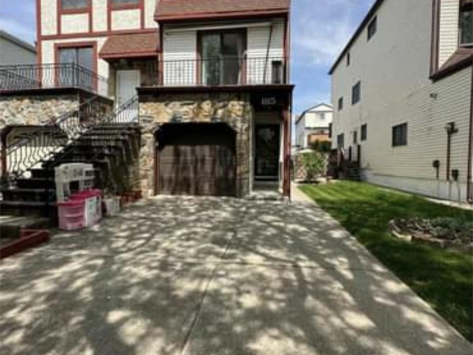 1st image of 185 Braisted Ave #1