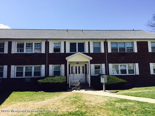 2nd image of 66C Stonehurst Blvd