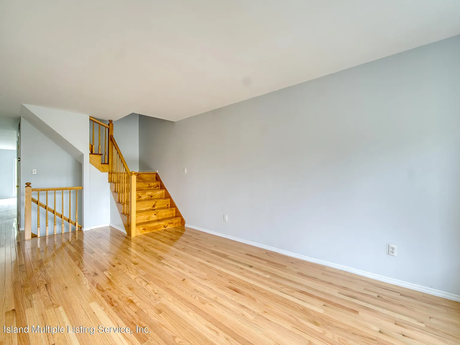 3 bed, 2.5 bath, 1408 sqft, $3,500 — Photo 2