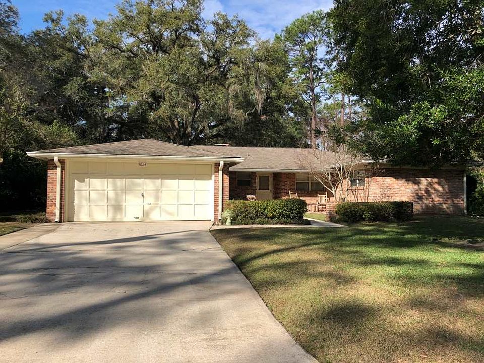 1st image of 3024 Brookmont Dr