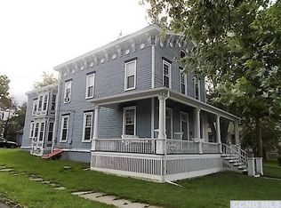 22 Spring St, Catskill, NY 12414