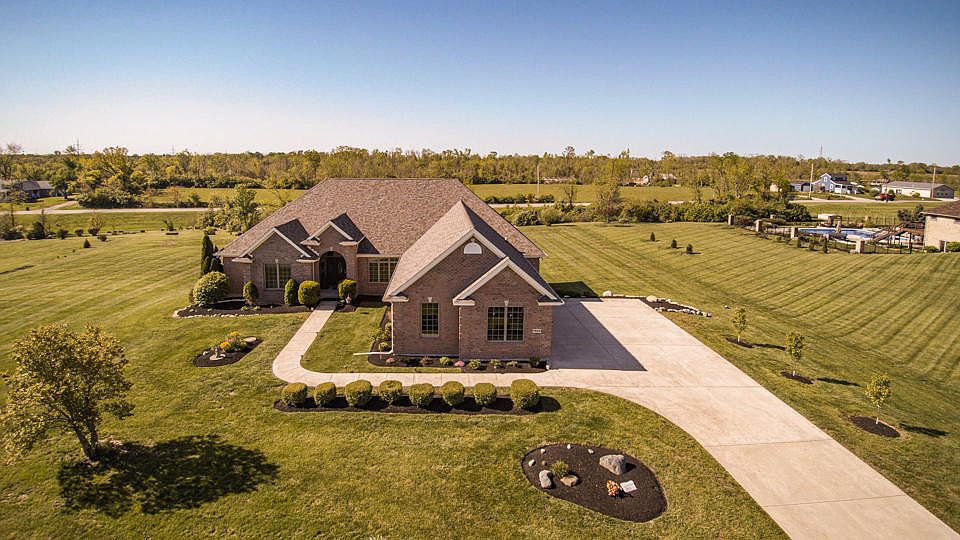 1st image of 7864 Country View Ln
