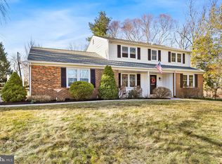 91 Saint Johns Dr, Glen Mills, PA 19342