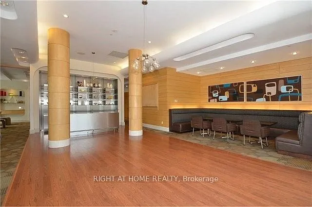 2 bed, $2,800 — Photo 4