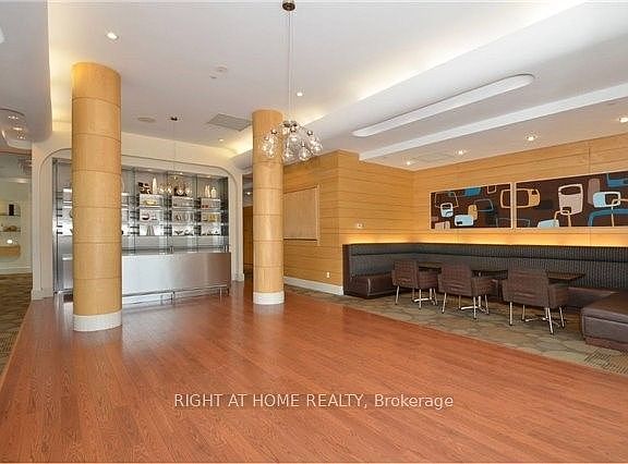4th image of 83 Borough Dr #3405