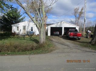 48 Field Rd, Detroit, ME 04929