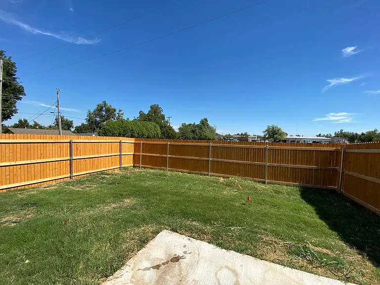 5220 Oakwood Villas Ct — Photo 23