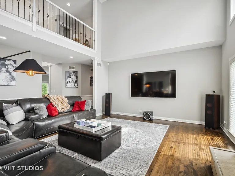 4402 Heritage Ln — Photo 13