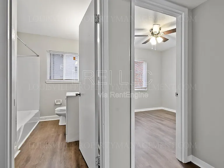 2423 Lindsay Ave #4 — Photo 6