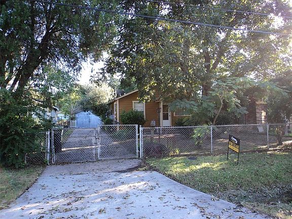 2nd image of 1914 Creston Dr