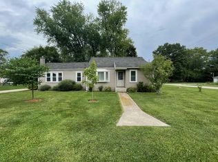 N1360 Moss Dr, Genoa City, WI 53128