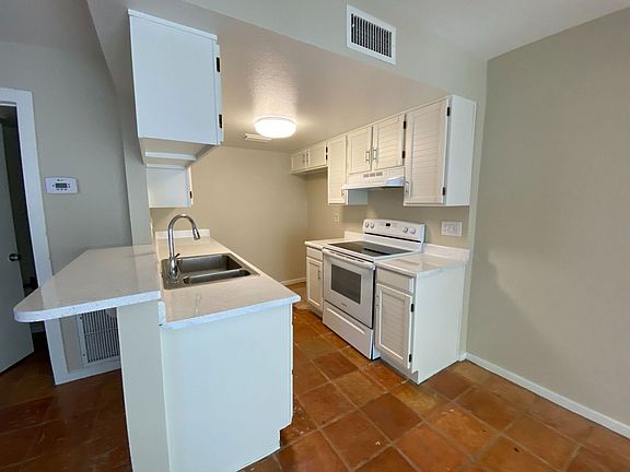 4th image of 14264 N Oakwood Ln