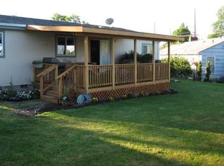 110 Cherry St, Mount Angel, OR 97362