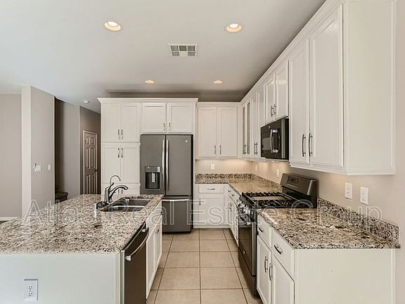 5th image of 6687 Cloverstone Ct