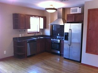 1st image of 3014 31st Ave #2