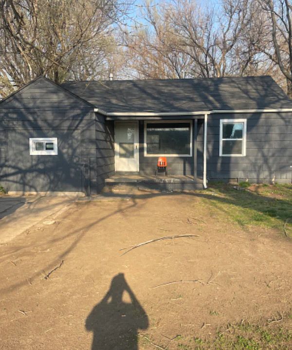 1st image of 2751 N Amidon Ave