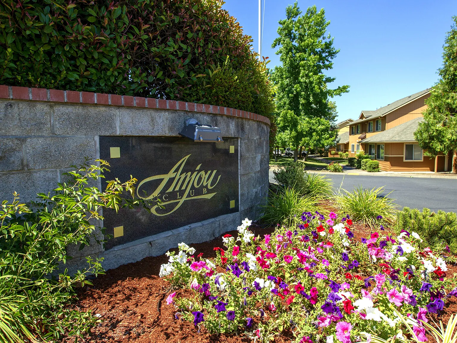 Anjou Club Apartment Homes — Photo 4