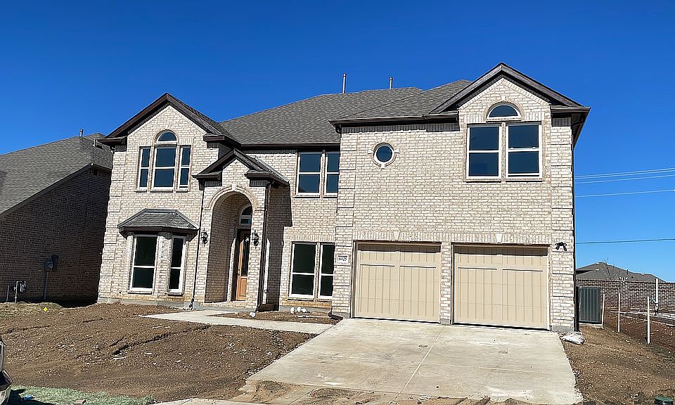2nd image of 6425 Everest Dr