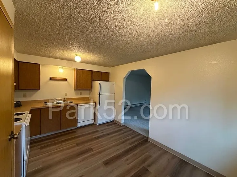 5025 S Orchard St #B — Photo 7