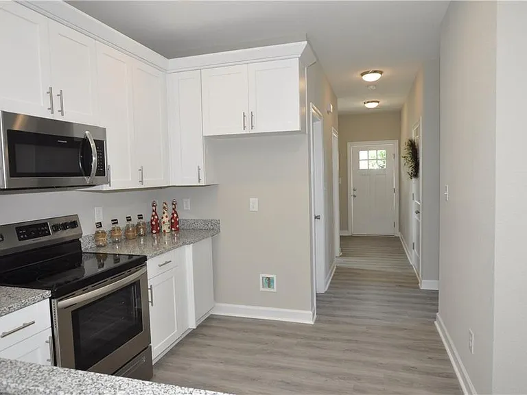 213 Kilby Ave — Photo 11
